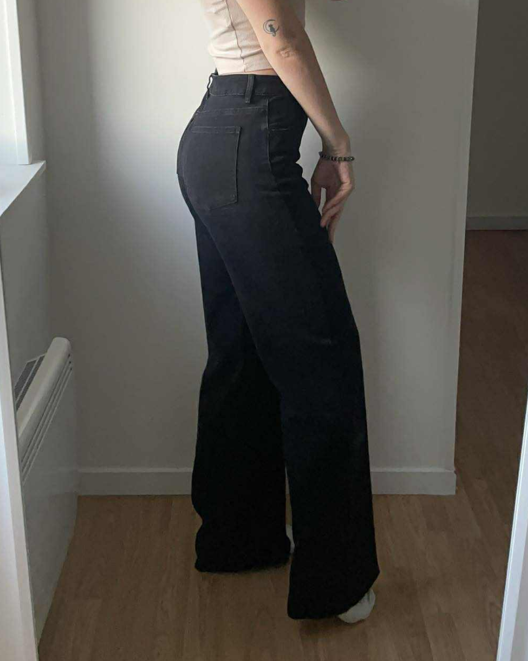 Jean ultra long noir ourlets