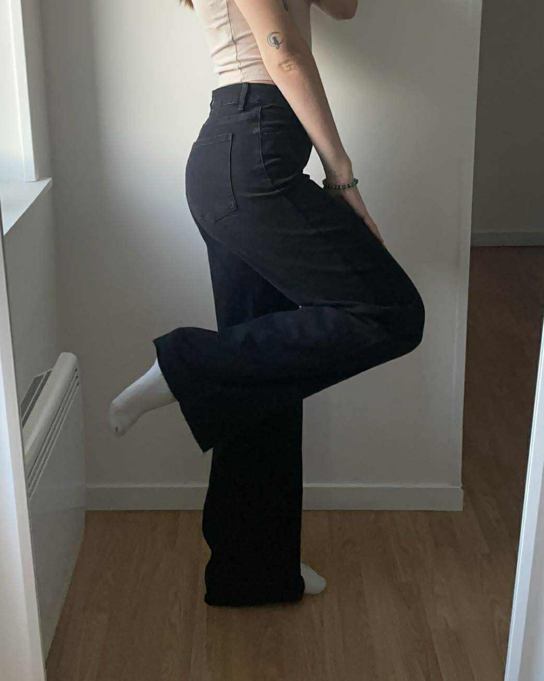 Jean ultra long noir ourlets