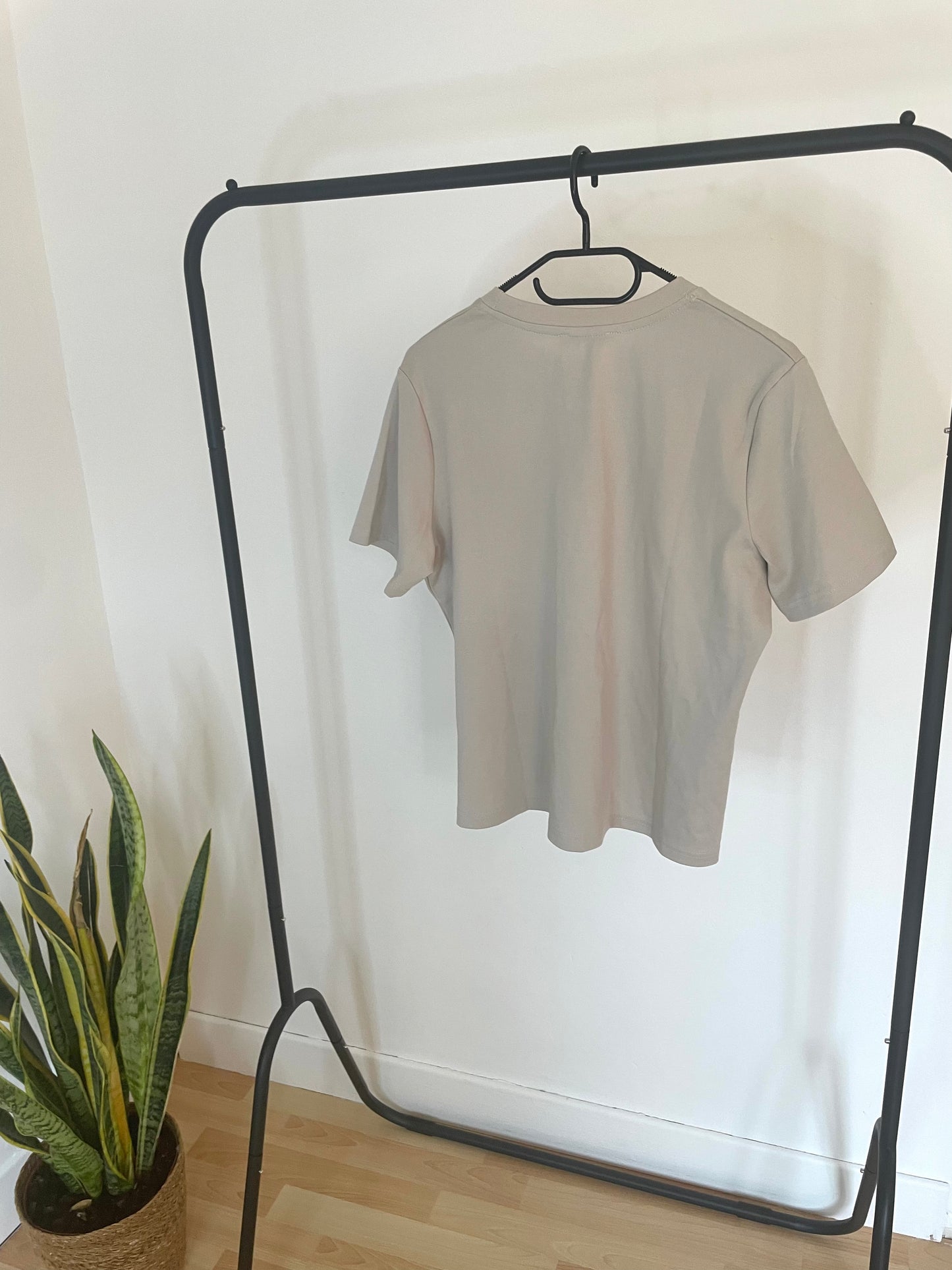 T-shirt beige